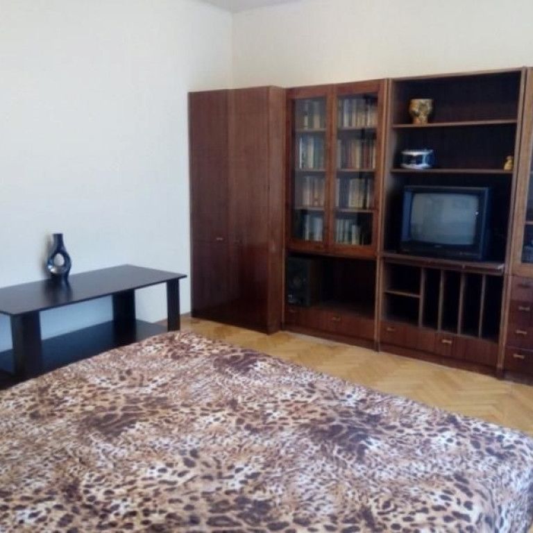 Inchiriere apartament o camera - Fotografie 2