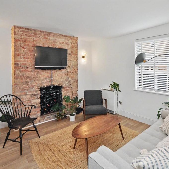 2 bedroom duplex to rent - Photo 1