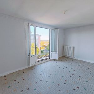 Appartement à LA FERTE MACE 89.00 m² - Photo 2