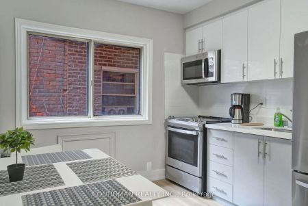 1371 King Street W #101 - Photo 5