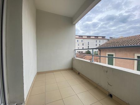 « AVIGNON EM - APPARTEMENT T2 41.55M² AVEC BALCON ET PARKING » - Photo 4