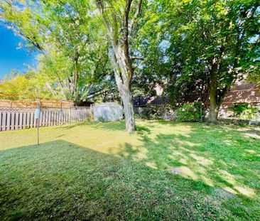 For Lease - 74 Devins Drive, Aurora, Ontario - Photo 3