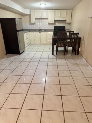 For Lease - 184 Folkstone Crescent, Brampton, Ontario - Photo 1