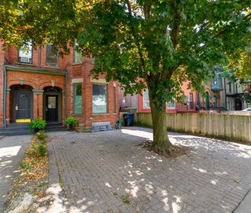 For Lease - 103 Gloucester Street Unit# Bsmt, Toronto, Ontario - Photo 1