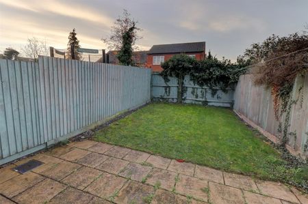 Kings Road, Oakham, Rutland - Photo 3