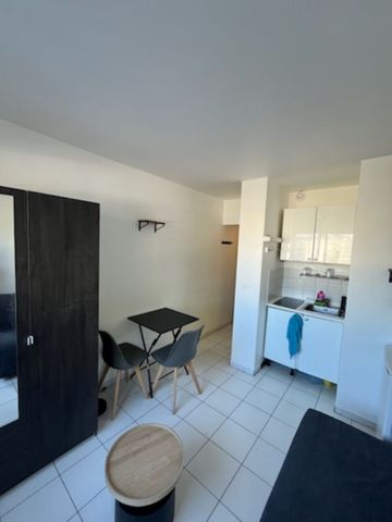 Location Appartement 1 pièce 15m² - Photo 2