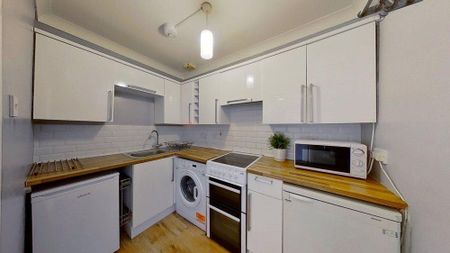 1 bedroom flat to rent - Photo 4