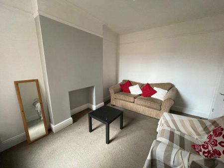 4 bedroom terraced house to rent - Photo 2