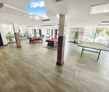 1 bedroom room to rent Room with shared facilities inc gym - Spring... - Photo 2