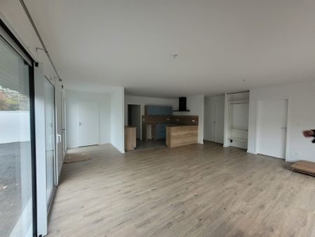 Location Maison 5 pièces 105m² BASSE GOULAINE 44115 - Photo 3