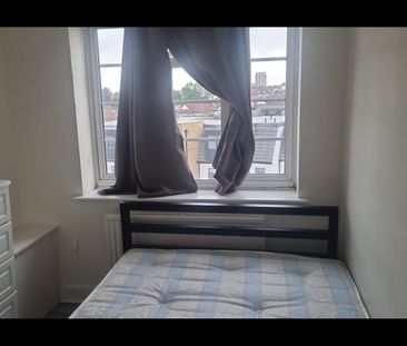 Room in a Shared House, Kennyland Court, NW4 - Photo 3