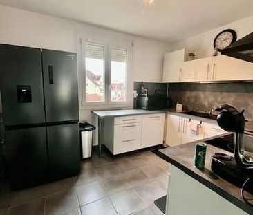 Location Appartement 4 pièces 92m² TROYES 10000 - Photo 6