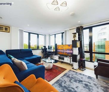 Park House Apartments, Slough, SL1 - Photo 1