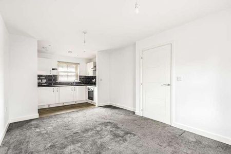 Flanders Close, Town Centre, OX26 - Photo 2