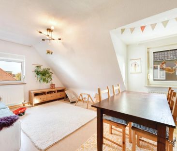 +++ Gemütlich im Dachgeschoss - Linoleumboden - ruhig & zentrumsnah... - Foto 1