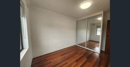 CONVENIENT POSITION - Photo 3