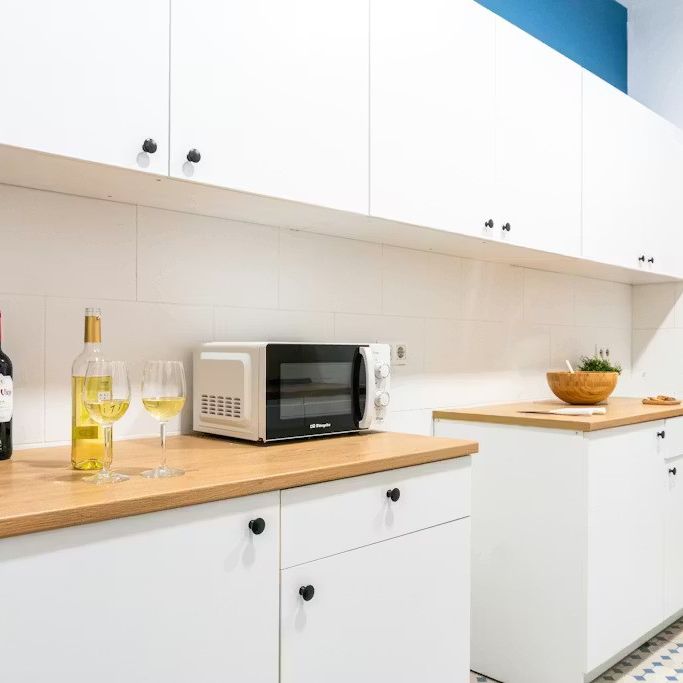 Carrer Gran de Gràcia, Barcelona, Catalonia 08012 - Photo 1