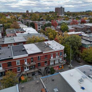 6 1/2 - 4361 Rue Berri, Montréal - Photo 2