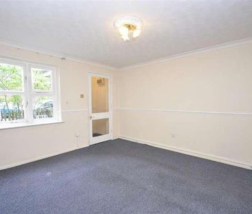 Wallers Close, Dagenham, RM9 - Photo 5