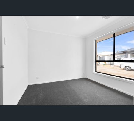 9/6 O'Connell Street, Salisbury Downs, SA 5108 - Photo 3