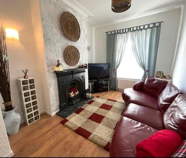 2 Bed Terraced House, Weaste Lane, M5 - Photo 5