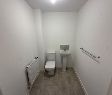3 bedroom property to rent - Photo 2