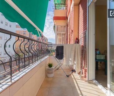 valencia, Valencian Community 46021 - Photo 3