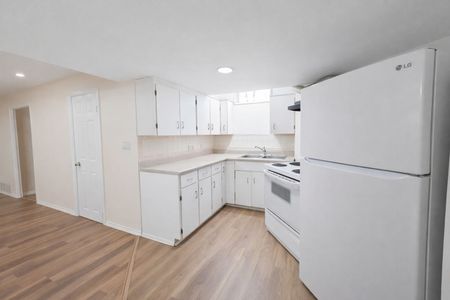 For Lease - 9 Ridgewood Road Unit# BSMT, Toronto, Ontario - Photo 3