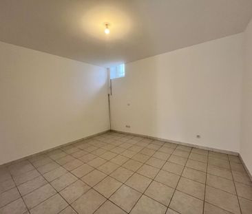 Location Appartement 3 pièces 83m² LA CIOTAT 13600 - Photo 3