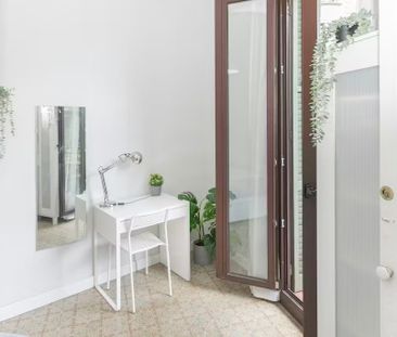 Carrer de València, Barcelona, Catalonia 08011 - Photo 3