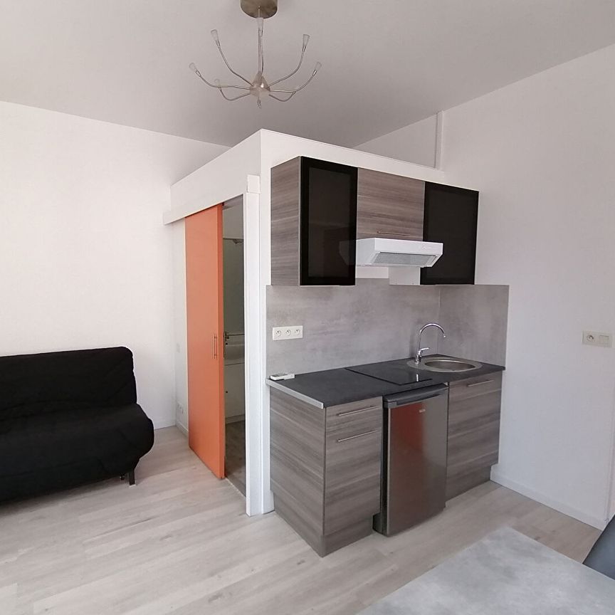 Location Appartement 1 pièce 18m² - Photo 1