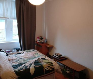 2 Bed Flat, Craigmont Drive, G20 - Photo 1