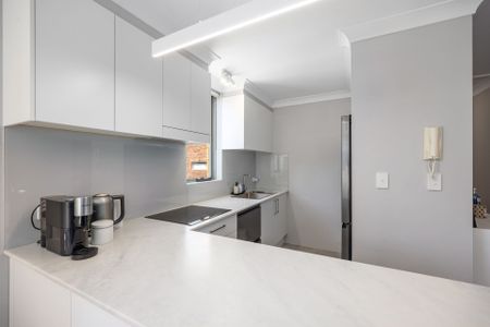 Contemporary Elegance in Prime City Locale - Photo 4