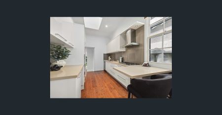 Spacious Federation home with idyllic backyard oasis - Photo 5