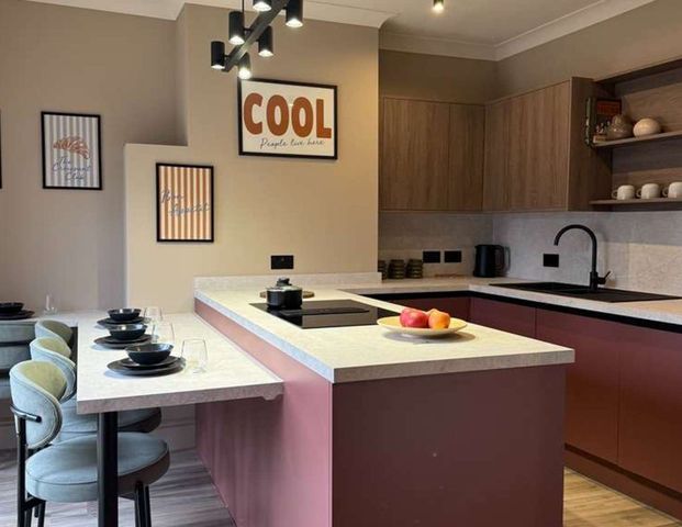 Mayfield Road Room 5 - Photo 1