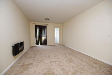 2 bedroom maisonette to rent - Photo 3