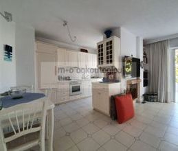 Διαμέρισμα για ενοικίαση - Σαρωνίδα - Photo 1