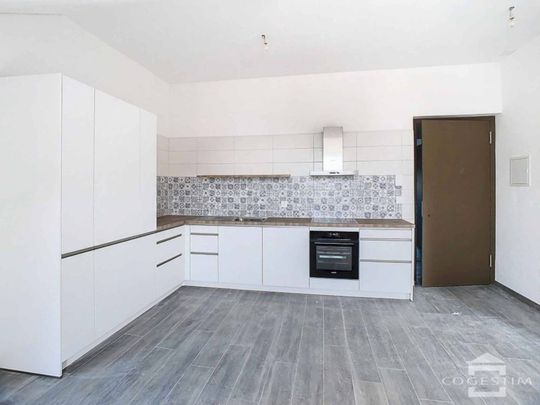 Très bel appartement de 2.5 pièces dans les combles - Foto 1