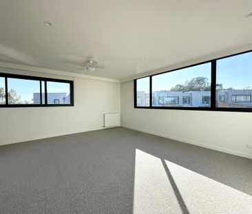224 Beavers Road, Northcote - Photo 6