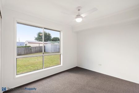 Spacious 3-Bedroom Home with Large Backyard in Harristown - Photo 5