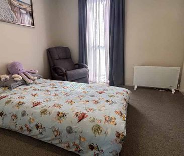 Modern Townhouse in heart of Hobsonville - Photo 3