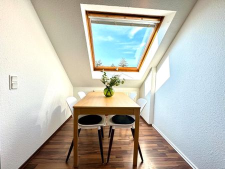 Möbliertes WG-Zimmer in moderner 3er-WG - Photo 2