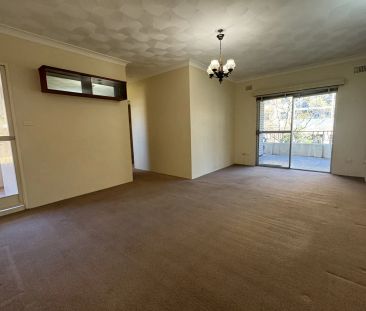 Spacious Two Bedroom In The Heart Of Hurstville - Photo 4