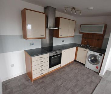 2 bedroom penthouse to rent - Photo 6