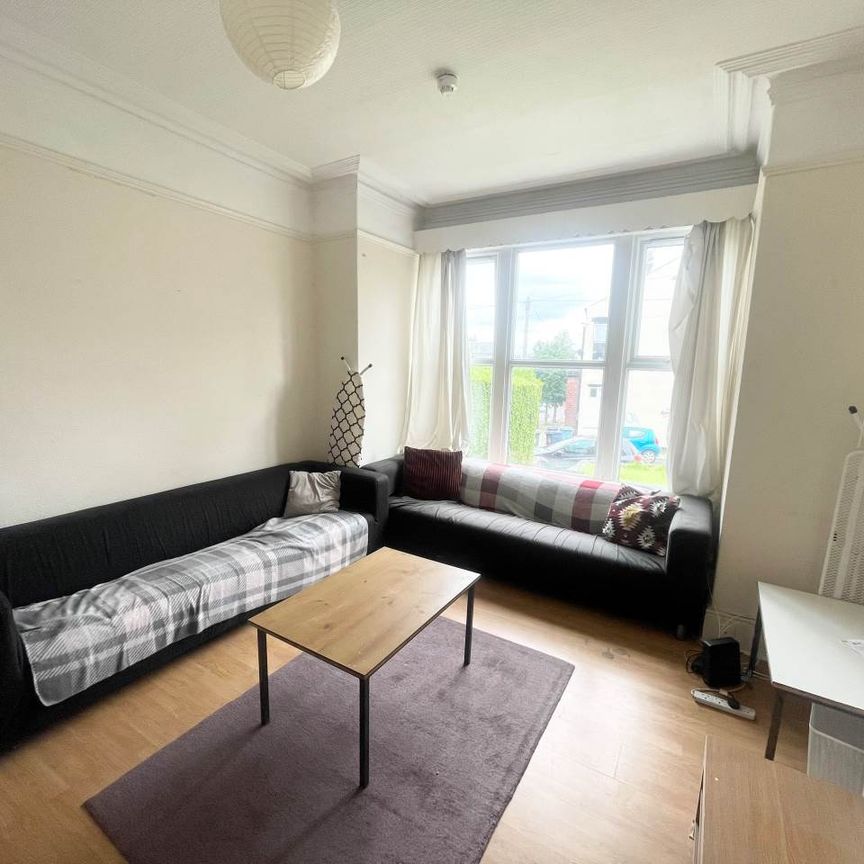 Lucas Street (Room 2), Headingley, Leeds - Photo 1