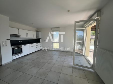Location Appartement 3 pièces 65m² ST ISMIER 38330 - Photo 4