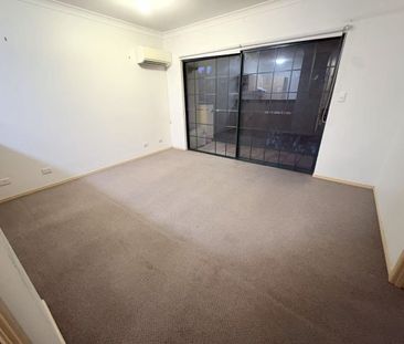 Stunning 2-bedroom unit for rent in Southport - Photo 1