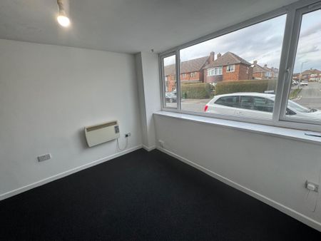 8B Wootton Avenue, Wolverhampton, West Midlands, WV11 - Photo 3