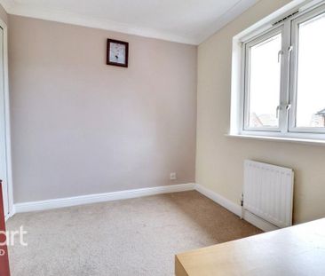 4 bedroom detached house to rent - Photo 4