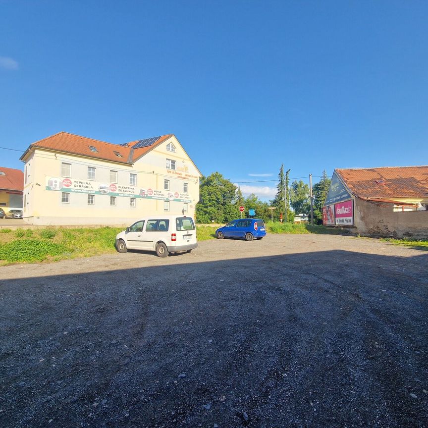 Pronájem bytu 2+1 65 m² - Fotografie 1